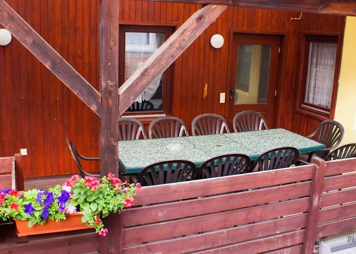 Gruppenhaus Bis 14 Personen Im Suedharz 度假居