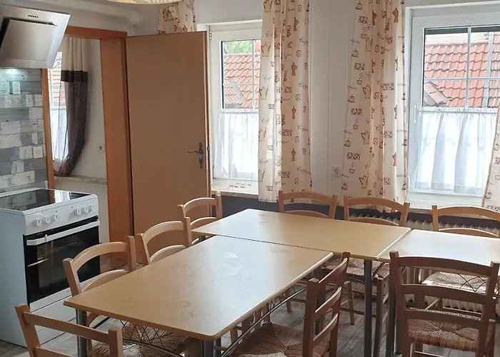 Gruppenhaus Bis 14 Personen Im Suedharz 度假居 巴特萨克萨