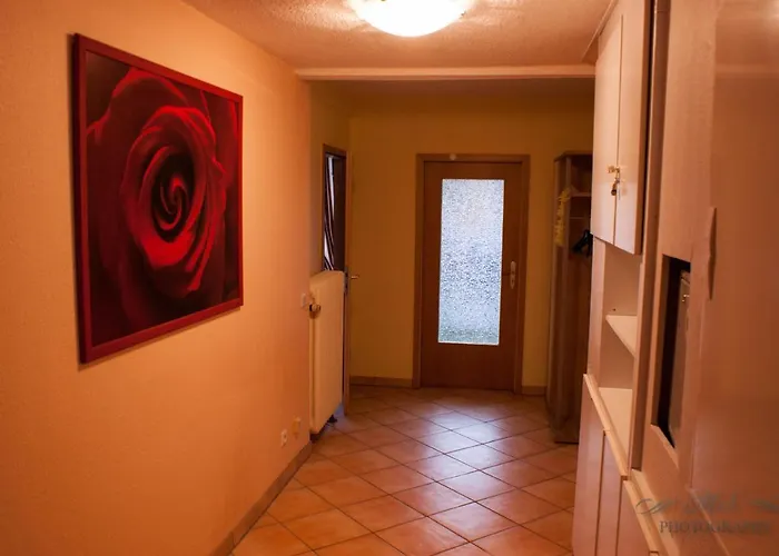 度假居 Gruppenhaus Bis 14 Personen Im Suedharz 巴特萨克萨